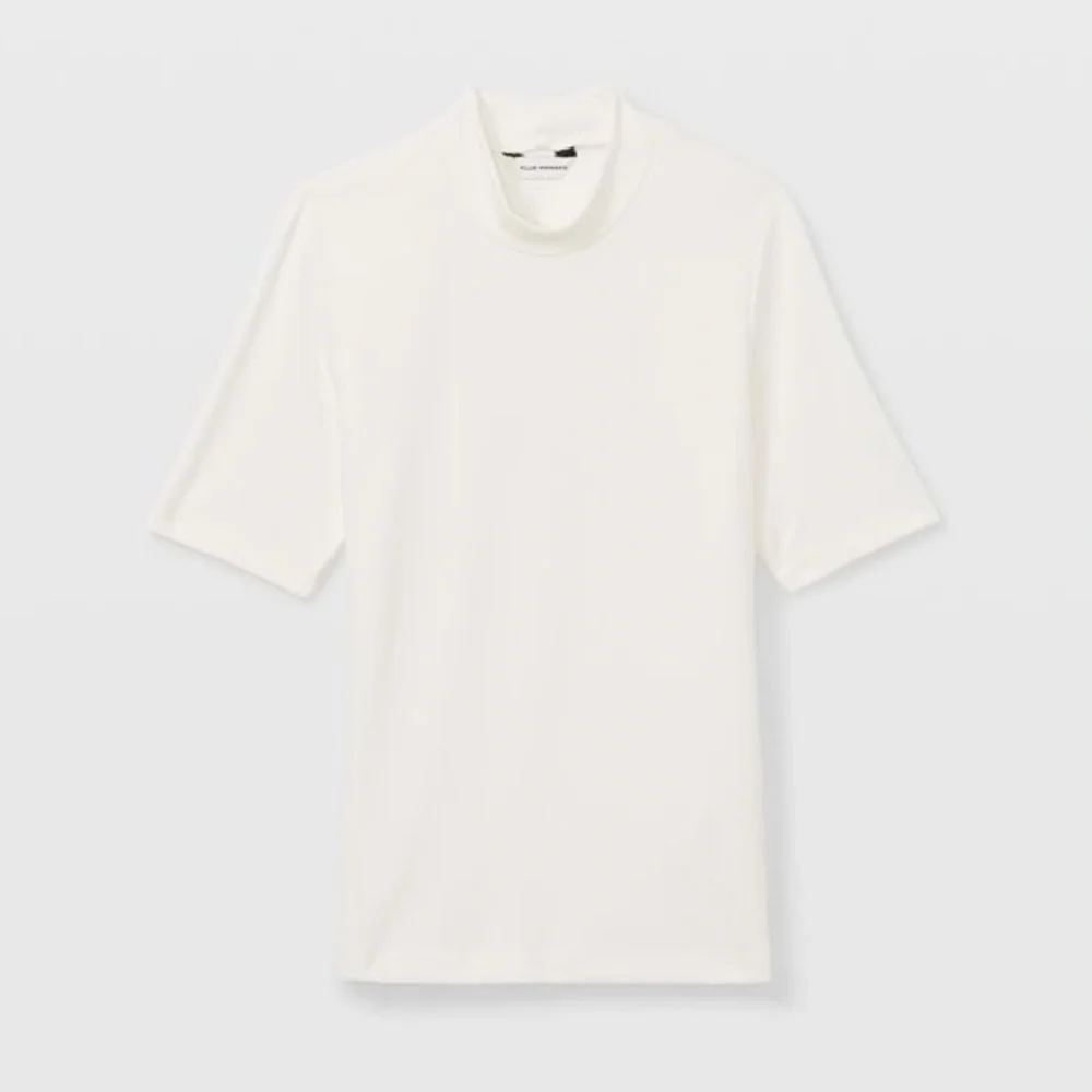 Club Monaco Mock Neck Tee - Picture 4 of 11